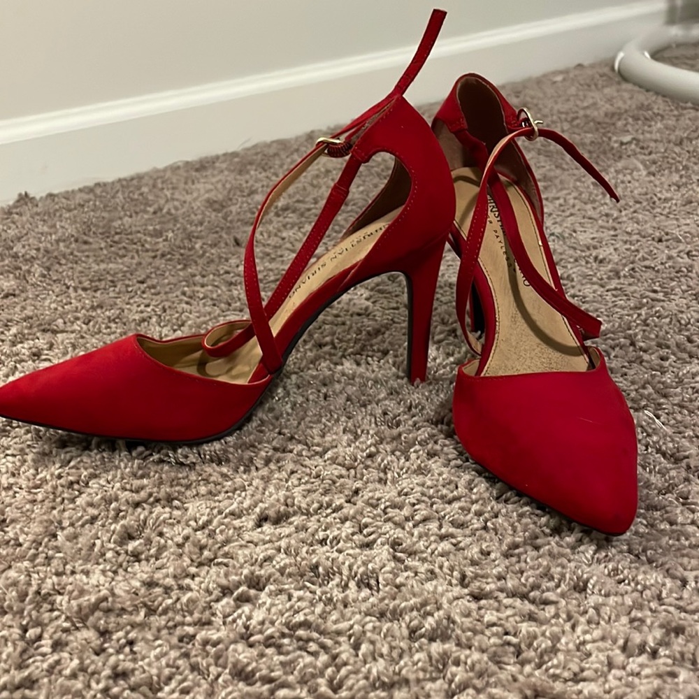 Red Cross over front heels